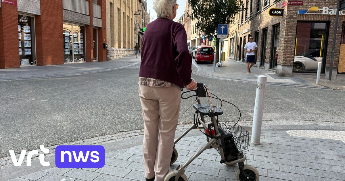 Knuffeldief slaat toe in Westhoek: 89-jarige ziet halsketting gestolen