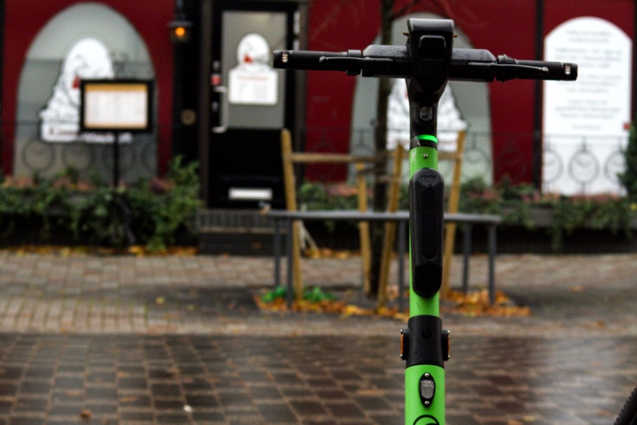 Lithuanian lawmakers look to better discipline electric scooter riders