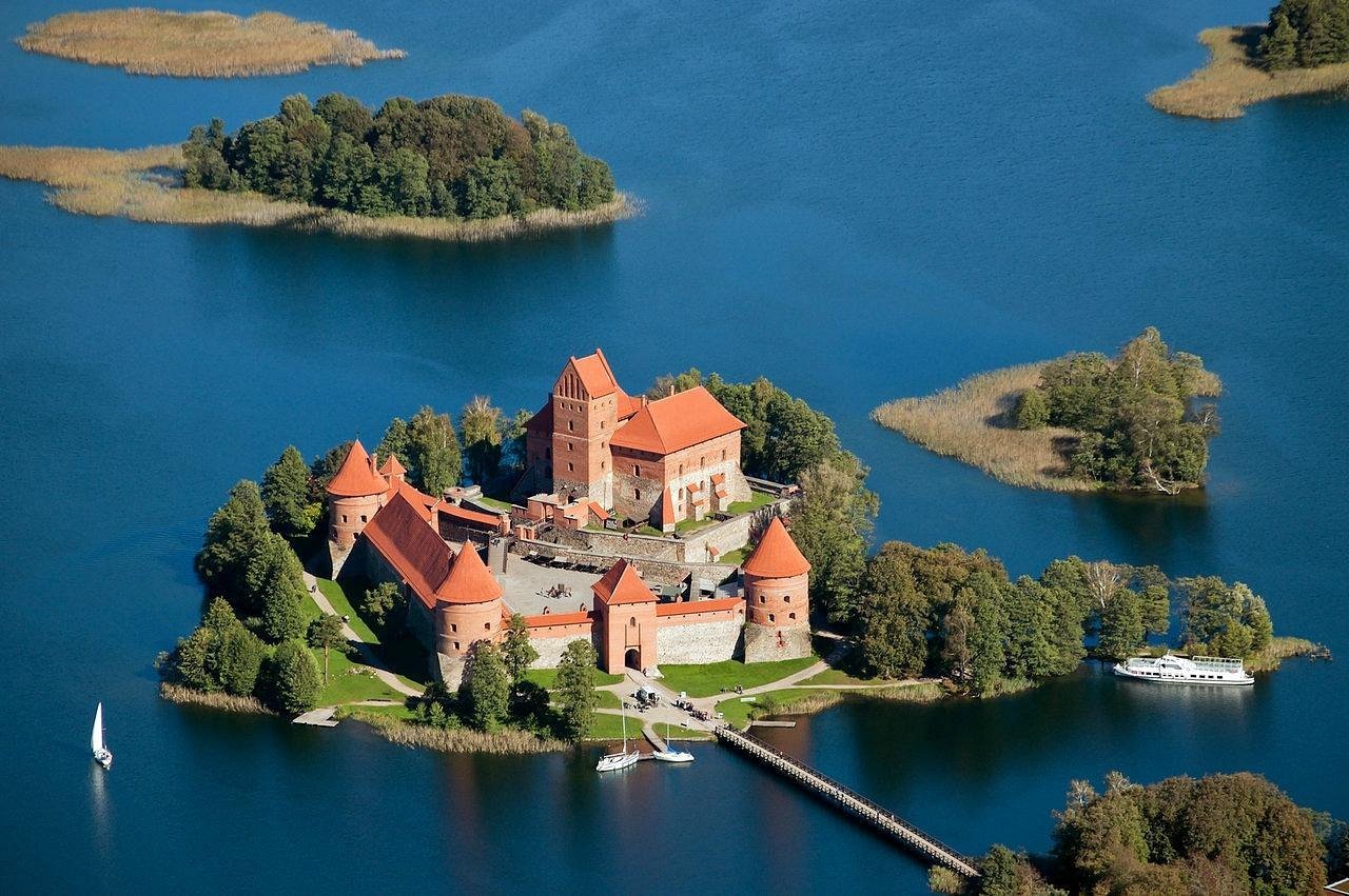 Lithuania’s Trakai imperilled by overtourism and overdevelopment