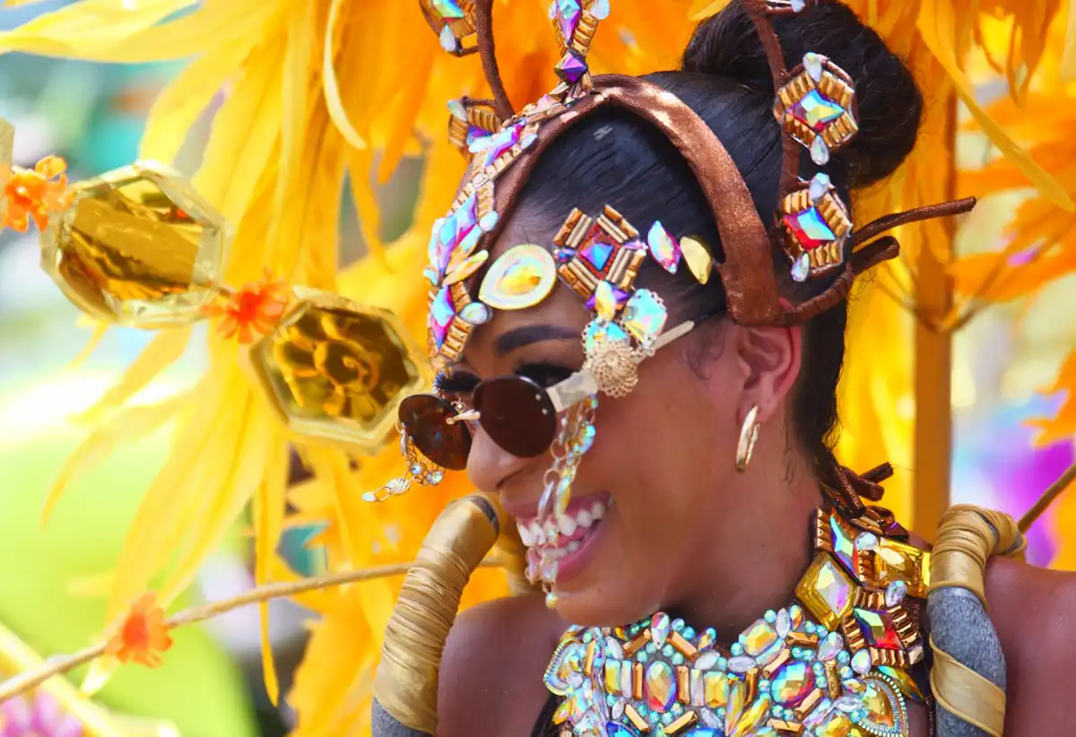 Lucian Carnival Street Parade: A Dazzling Display!