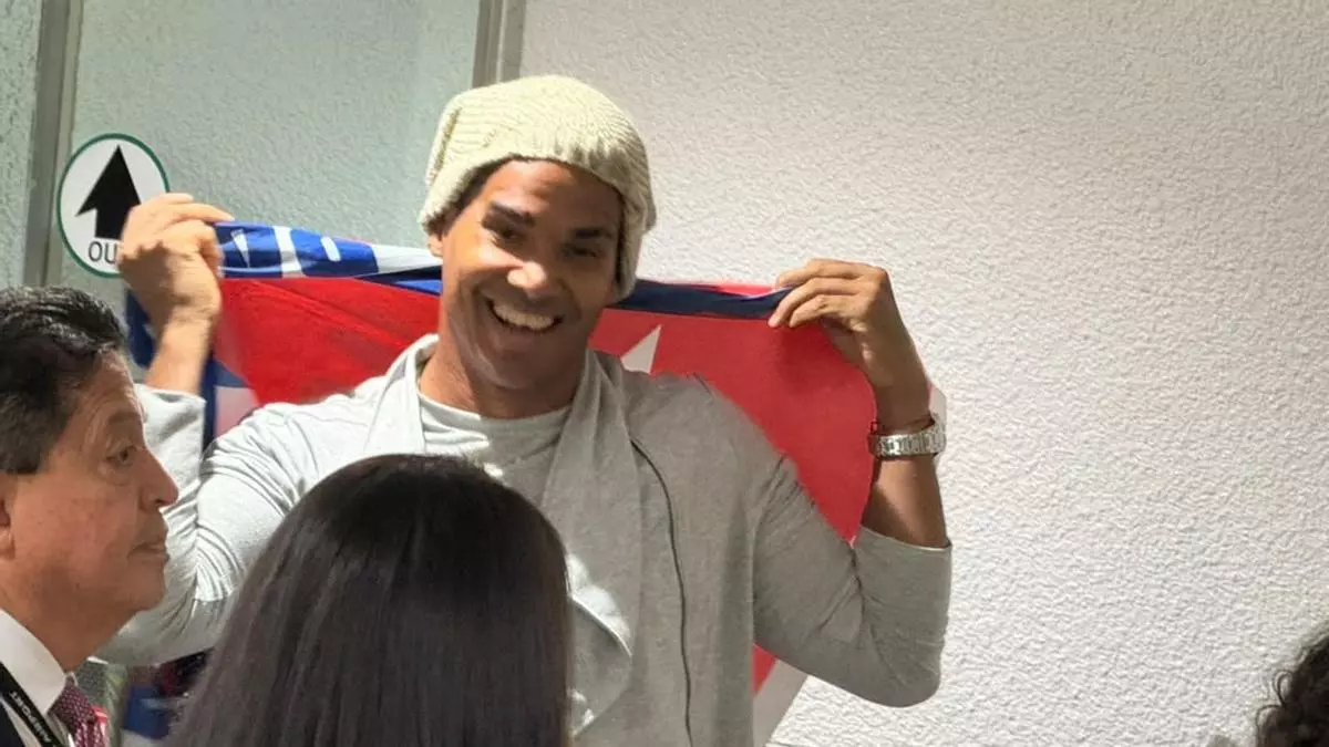 Luis Manuel Otero Arrives in Miami in Forced Exile