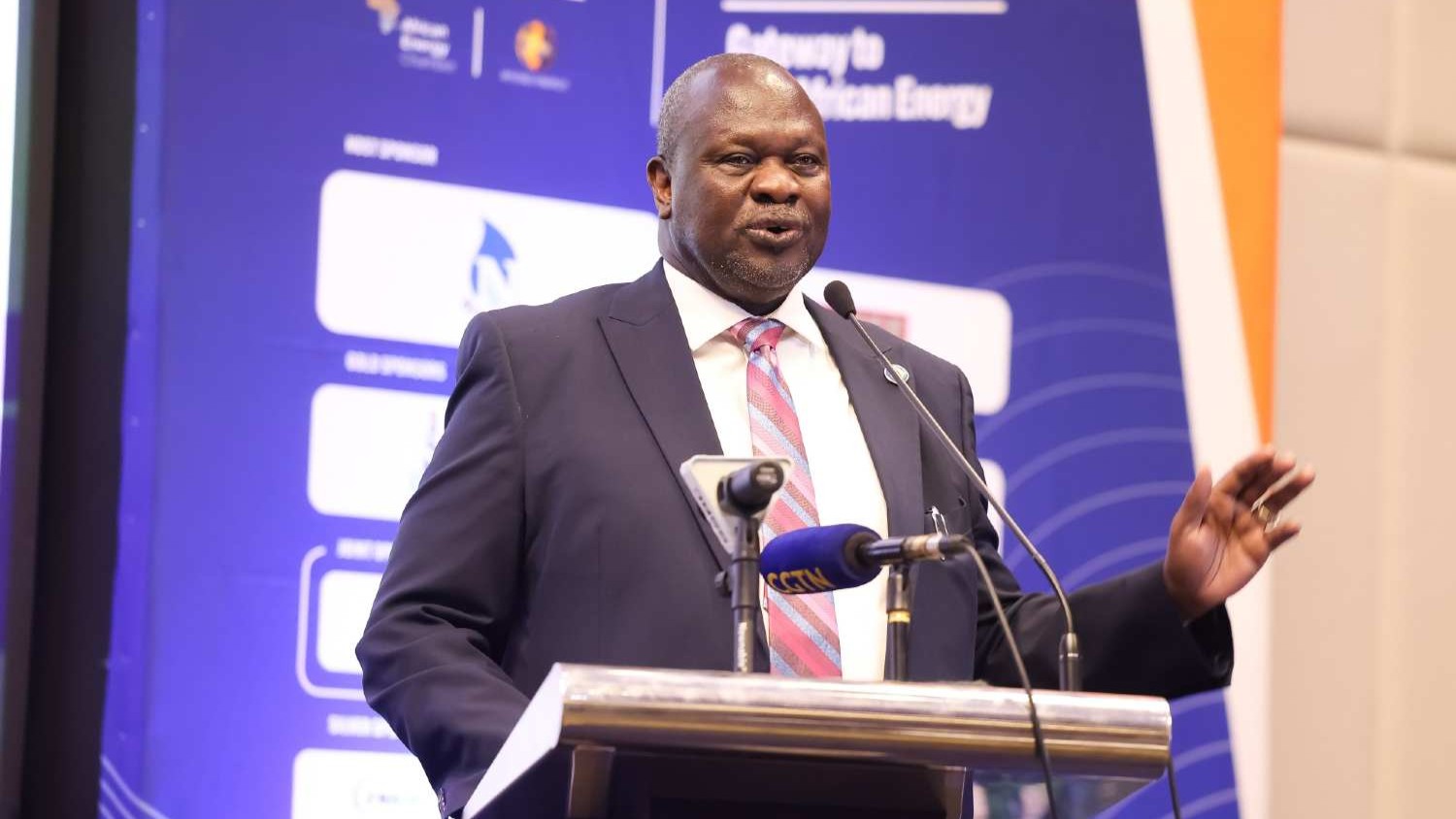 Machar accuses prosecutors of intimidating his lawyers