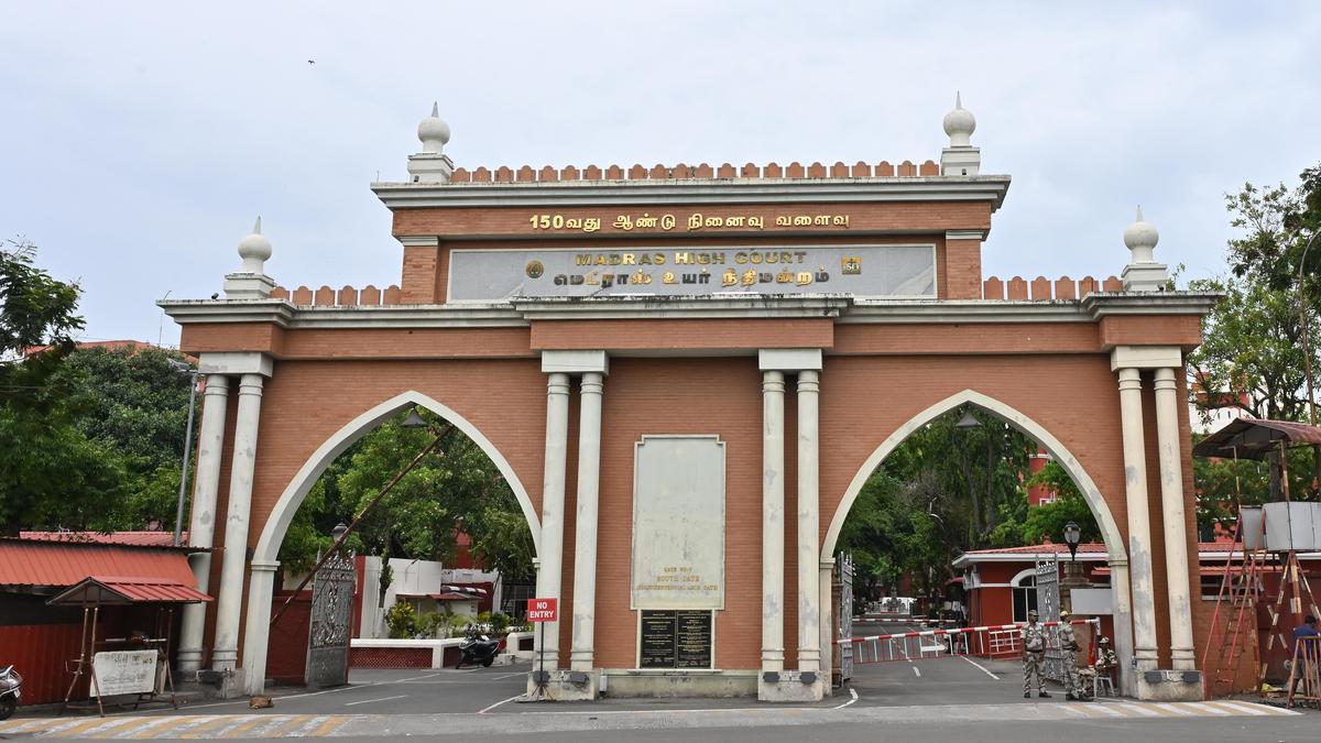 Madras HC calls for order closing corruption case against former Minister C. Vijayabaskar, educationist Ishari K. Ganesh