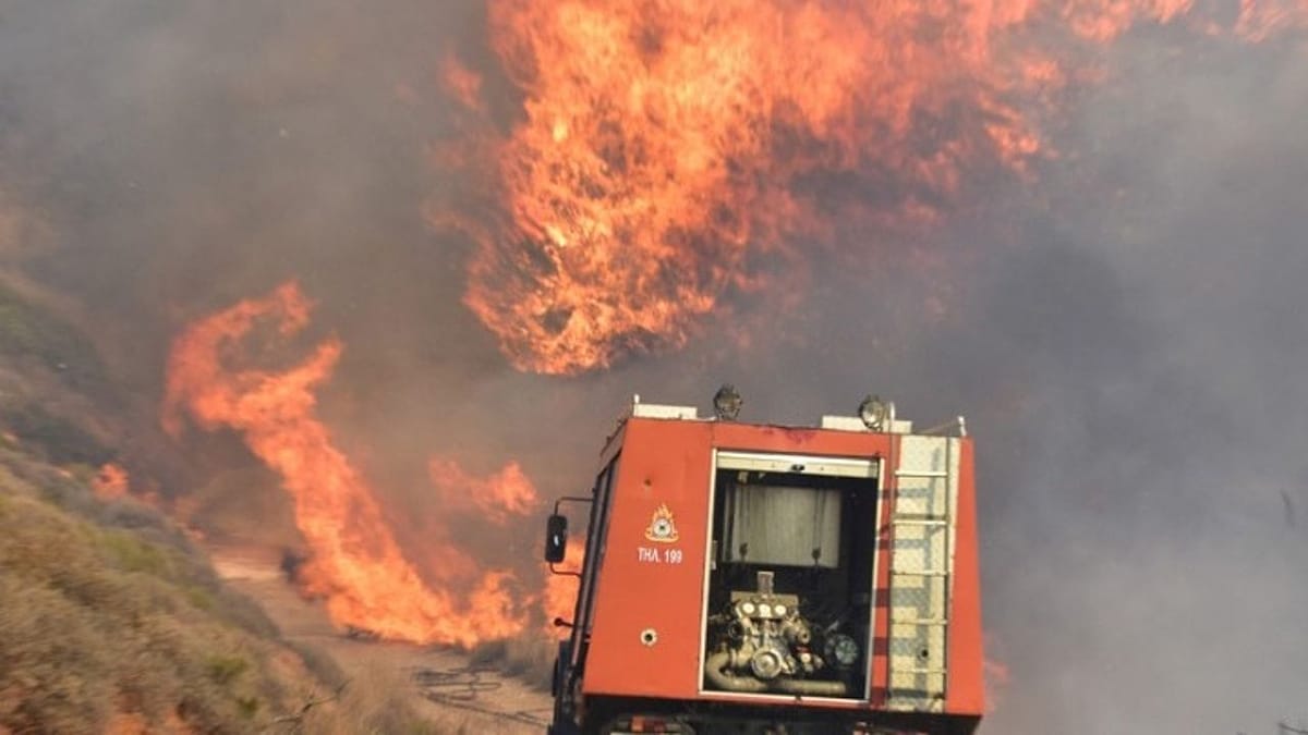 Major wildfire breaks out on Greek island Paros as villages evacuated