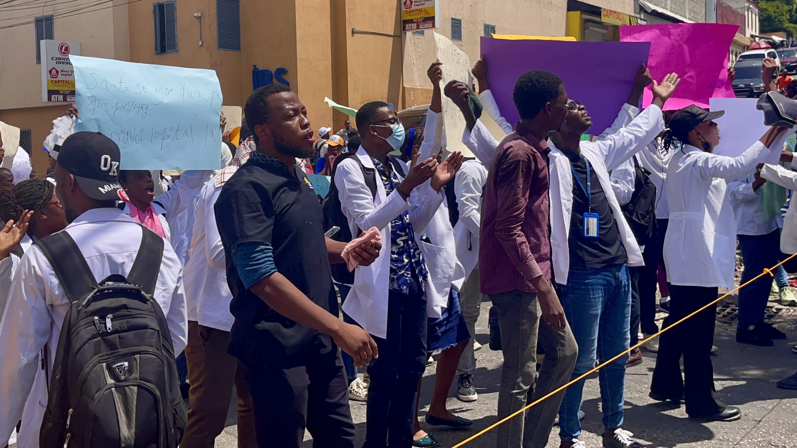 Medical student shot during protest over Haiti General Hospital relocation