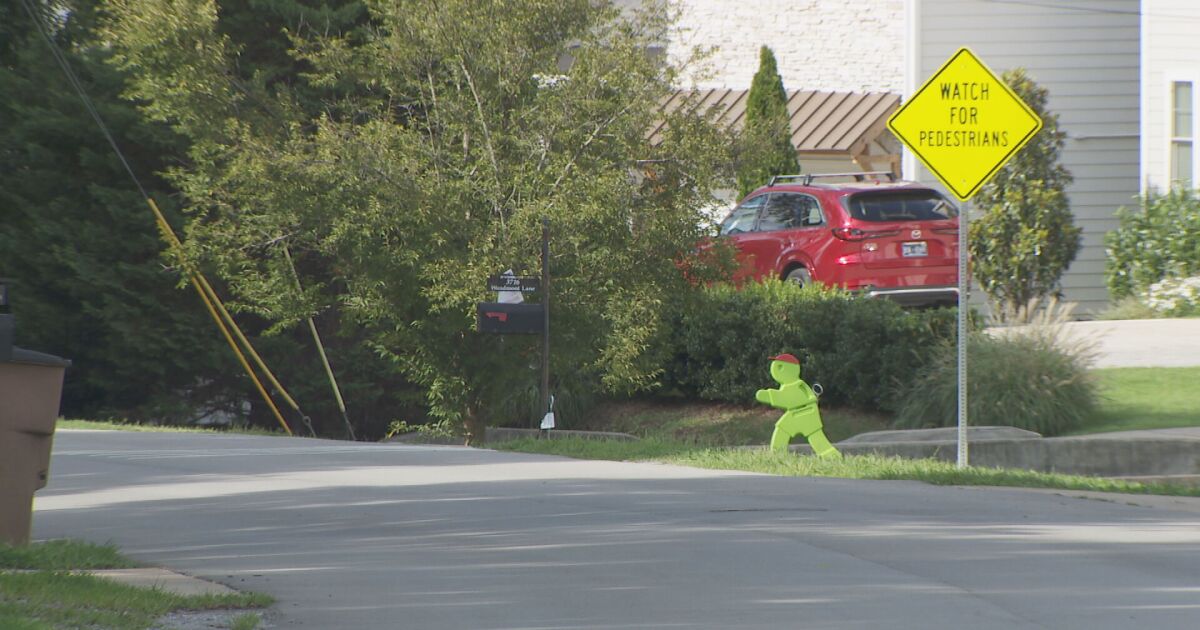 Metro approves speed limit cut on Green Hills' Woodmont Lane