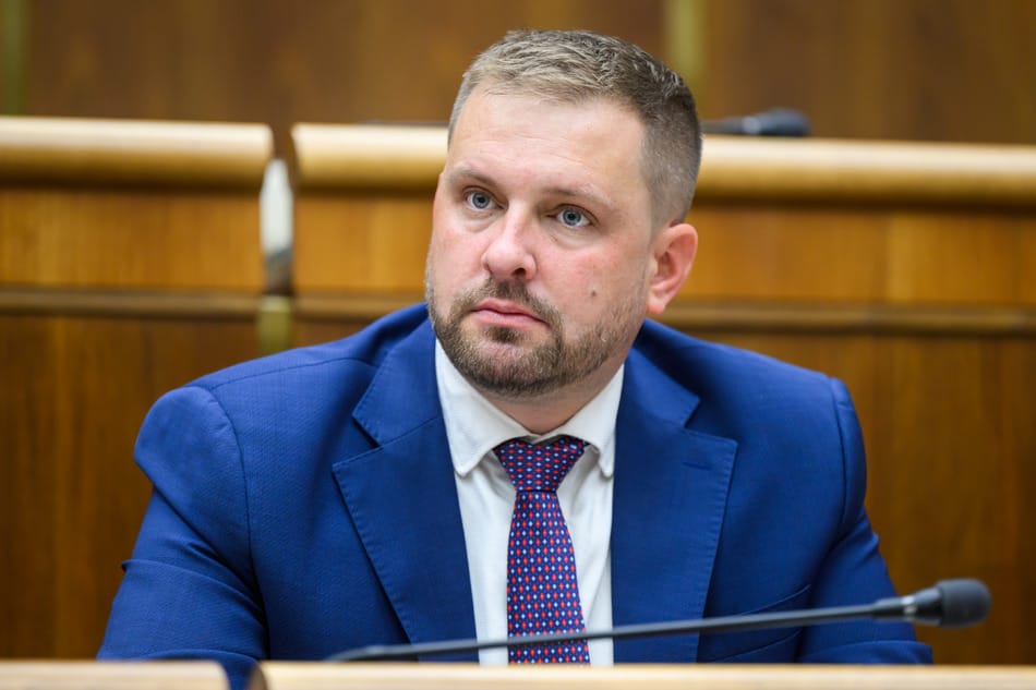 Minister Sasko Should Explain His Position on Dovera-Union Merger