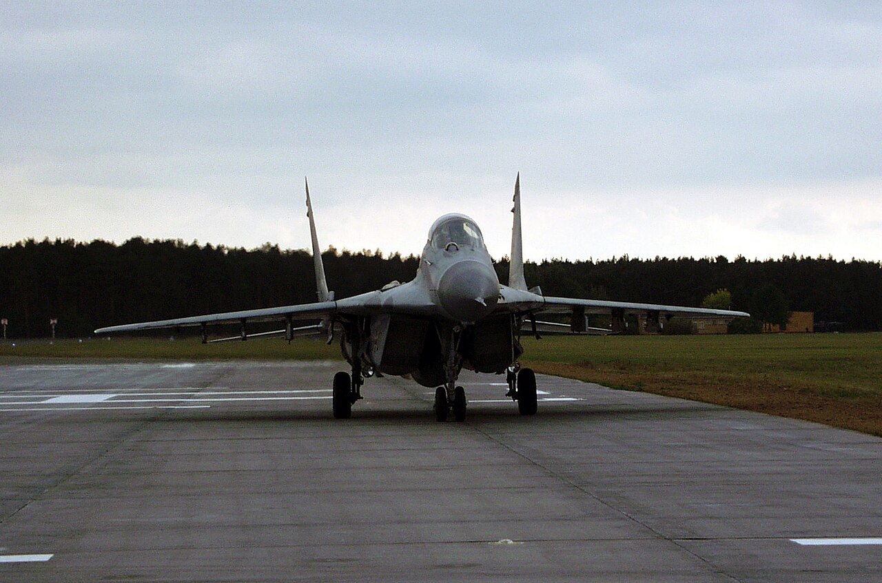Missing Fighter Jet Parts Turn Out to Be Just Another TISZA Pre-Campaign Fake Accusation