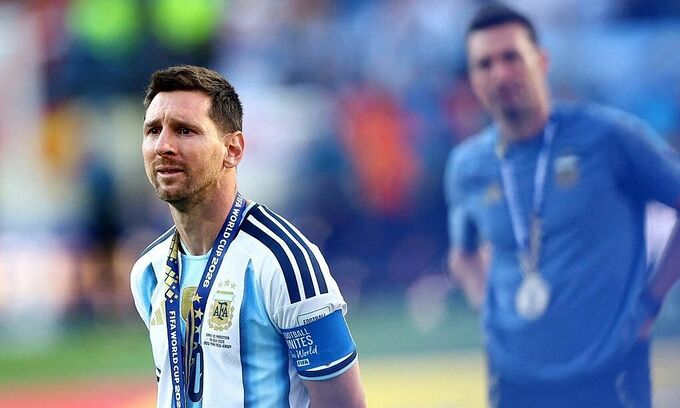 More than 100,000 outraged Argentina fans sign online petition demanding World Cup final replay
