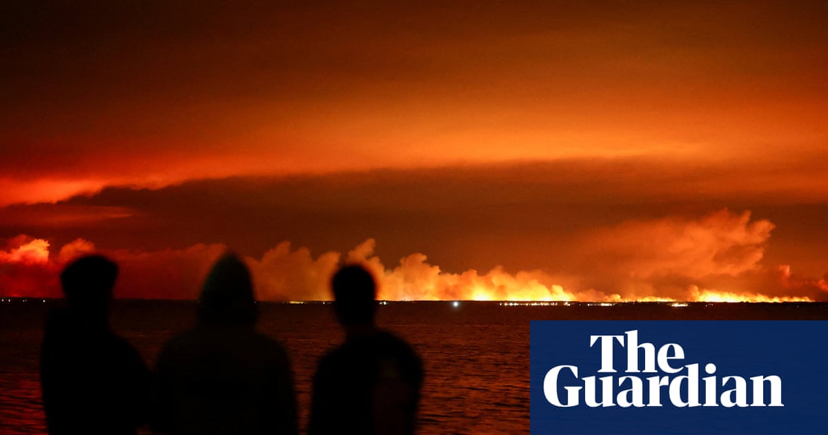 More than 200,000 people flee or lock down as wildfires sweep France and Spain | Wildfires