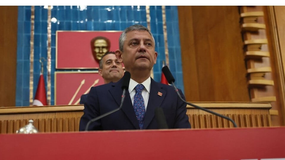 More than 700 announce resignations from CHP after ousted leader announces new party