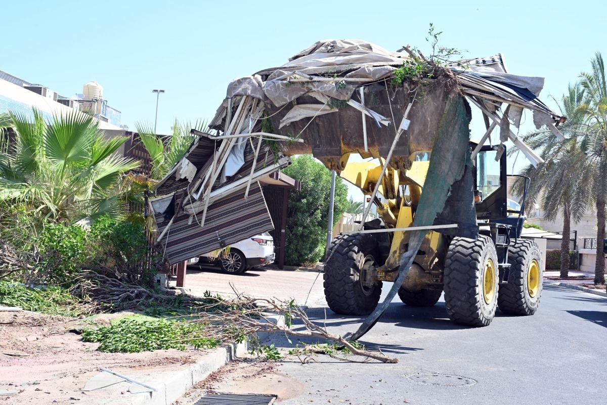 Municipality, MEW, EPA campaign cracks down on state land encroachments in Hawalli