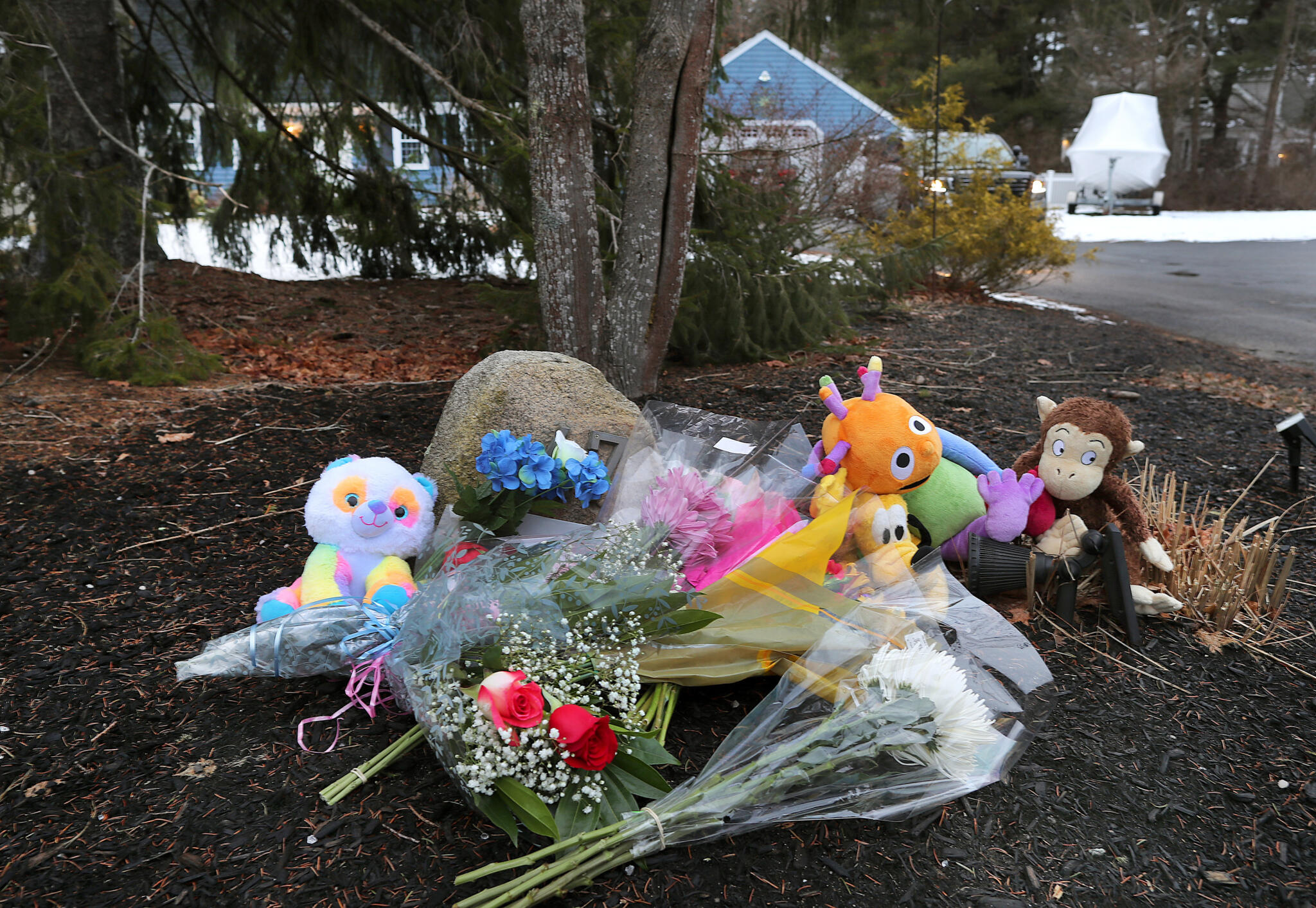 A makeshift memorial forms at the Clancy's Duxbury home in January 2023. (John Tlumacki/The Boston Globe via Getty Images file)