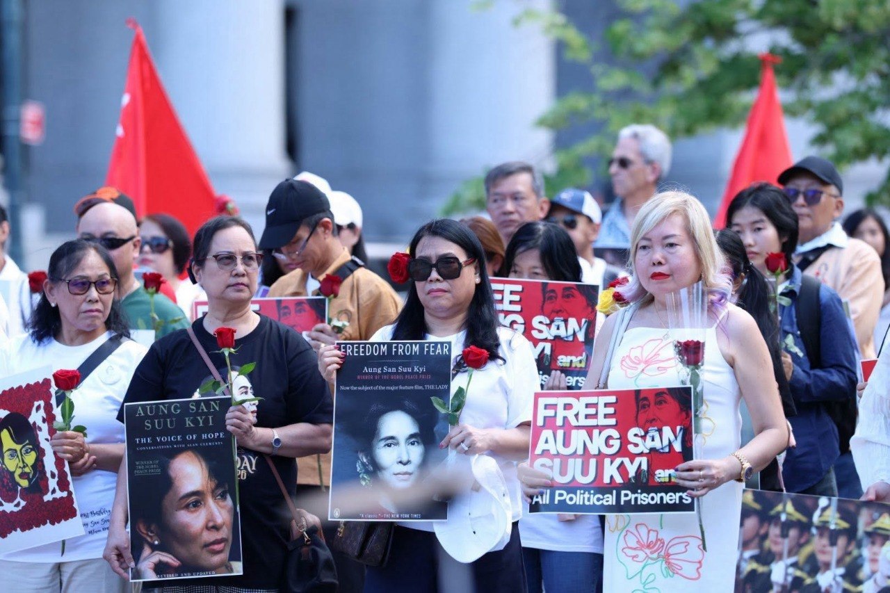 NLD wants Aung San Suu Kyi included in Myanmar peace talks; ASEAN Special Envoy denounces critics