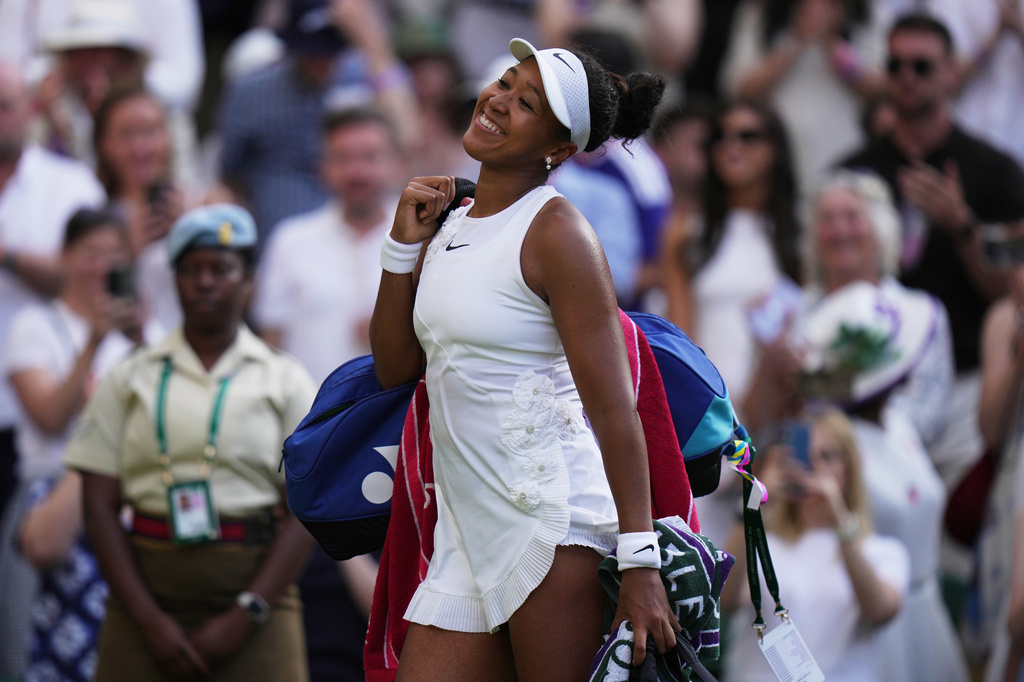 Naomi Osaka overpowers Aryna Sabalenka to reach Wimbledon quarterfinals
