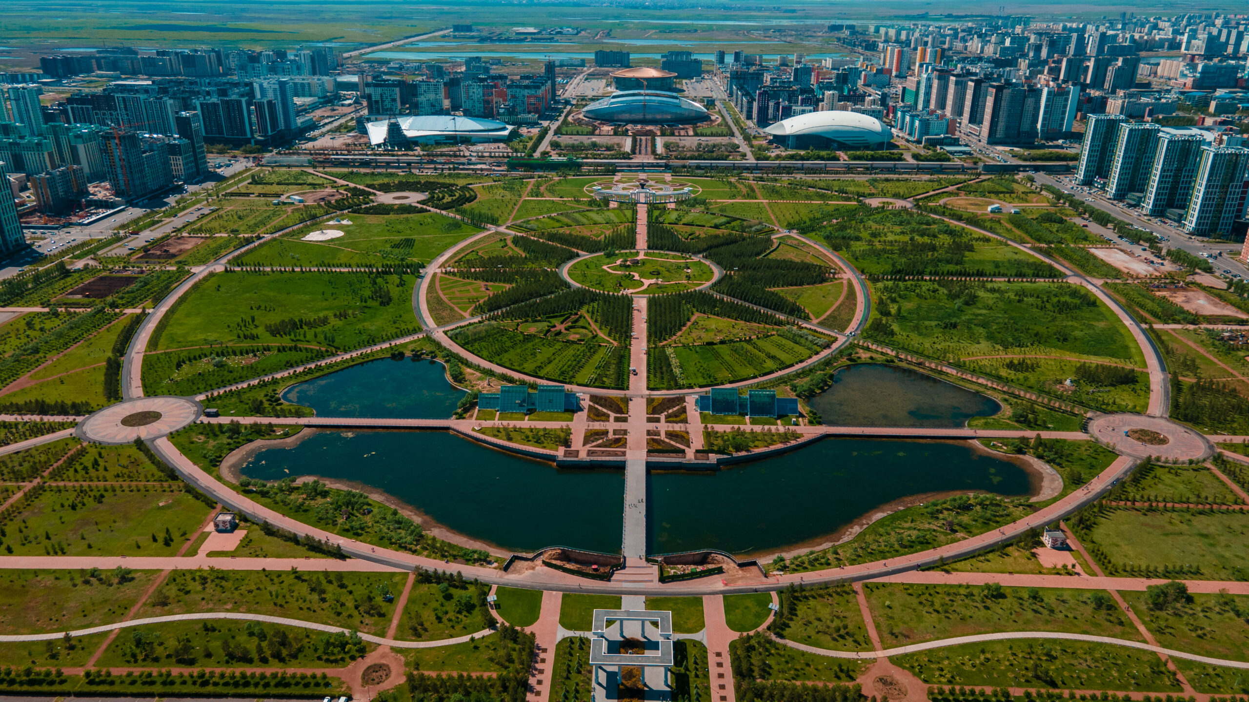 News Digest: Foreign Media on Kazakhstan-China Ties, Middle Corridor and More