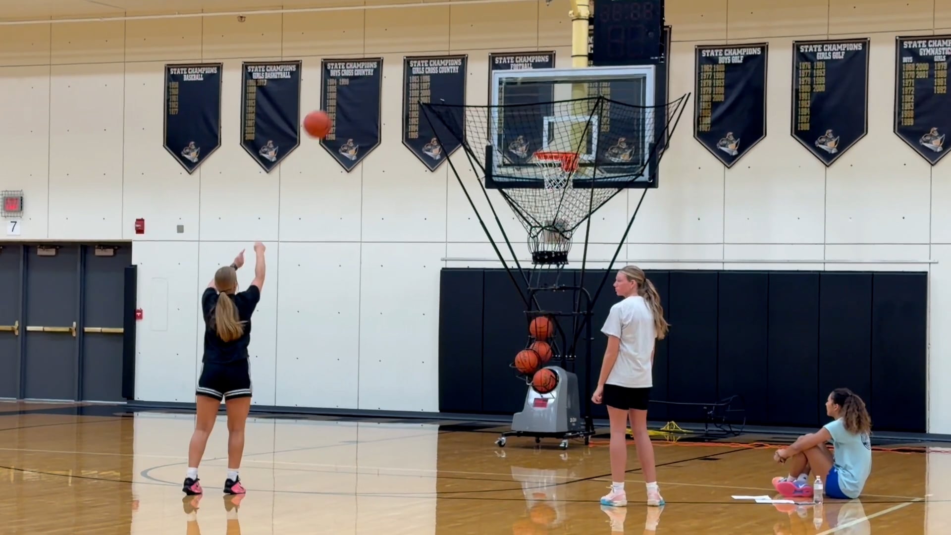 'Not just individually, but as a team', Lincoln girls' basketball team aims to make 10,000 shots in 12-hour marathon