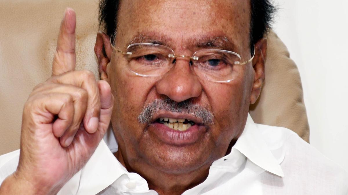 PMK founder Ramadoss withdraws suit against son Anbumani