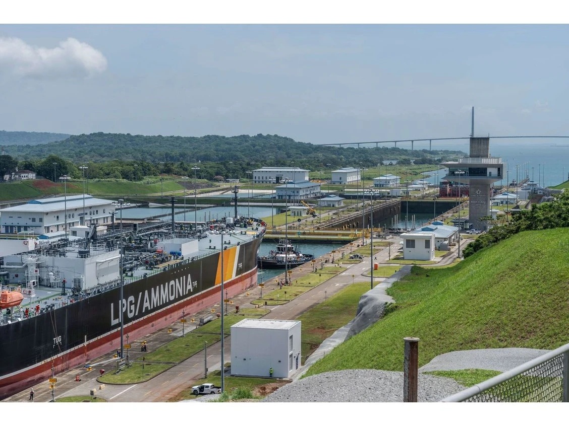 Panama Investment Estimated at $4.2 Billion: Canal Closes Document Submission for Gas Pipeline