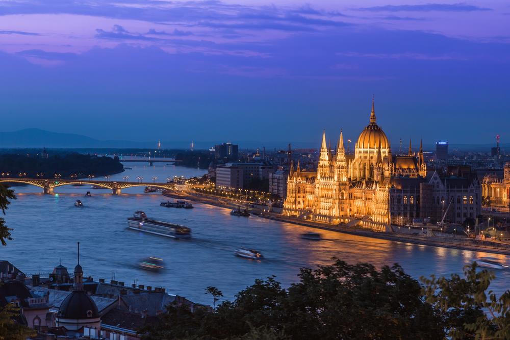 Budapest at night Hungary news orbán decorative lighting