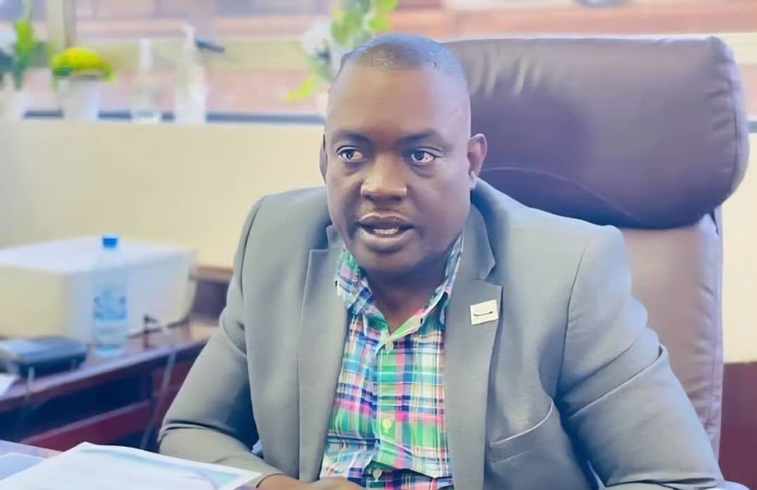 Police arrest leading opposition party official, Kennedy Kamba, at Kenneth Kaunda International Airport