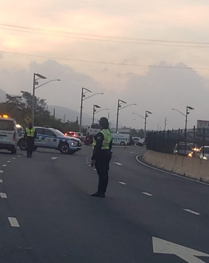 Police probing fatal shooting on Portmore leg of Highway 2000