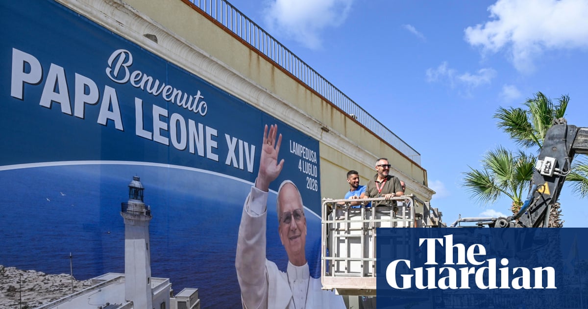 Pope praises US history of welcoming immigrants in implicit rebuke to Trump | Pope Leo XIV