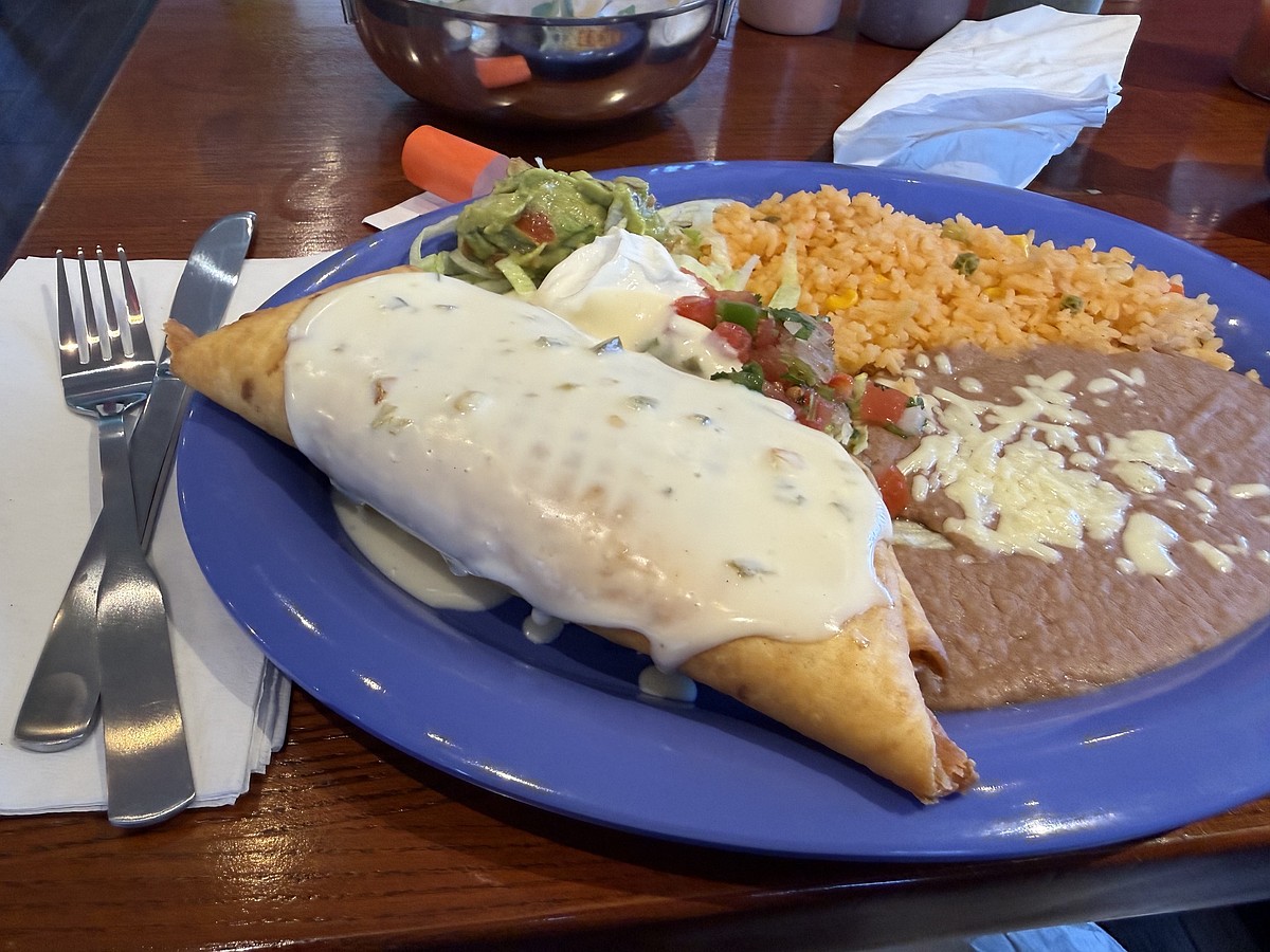 RESTAURANT REVIEW: El Cazo serves big portions of decent food but faces tough competition | The Arkansas Democrat-Gazette