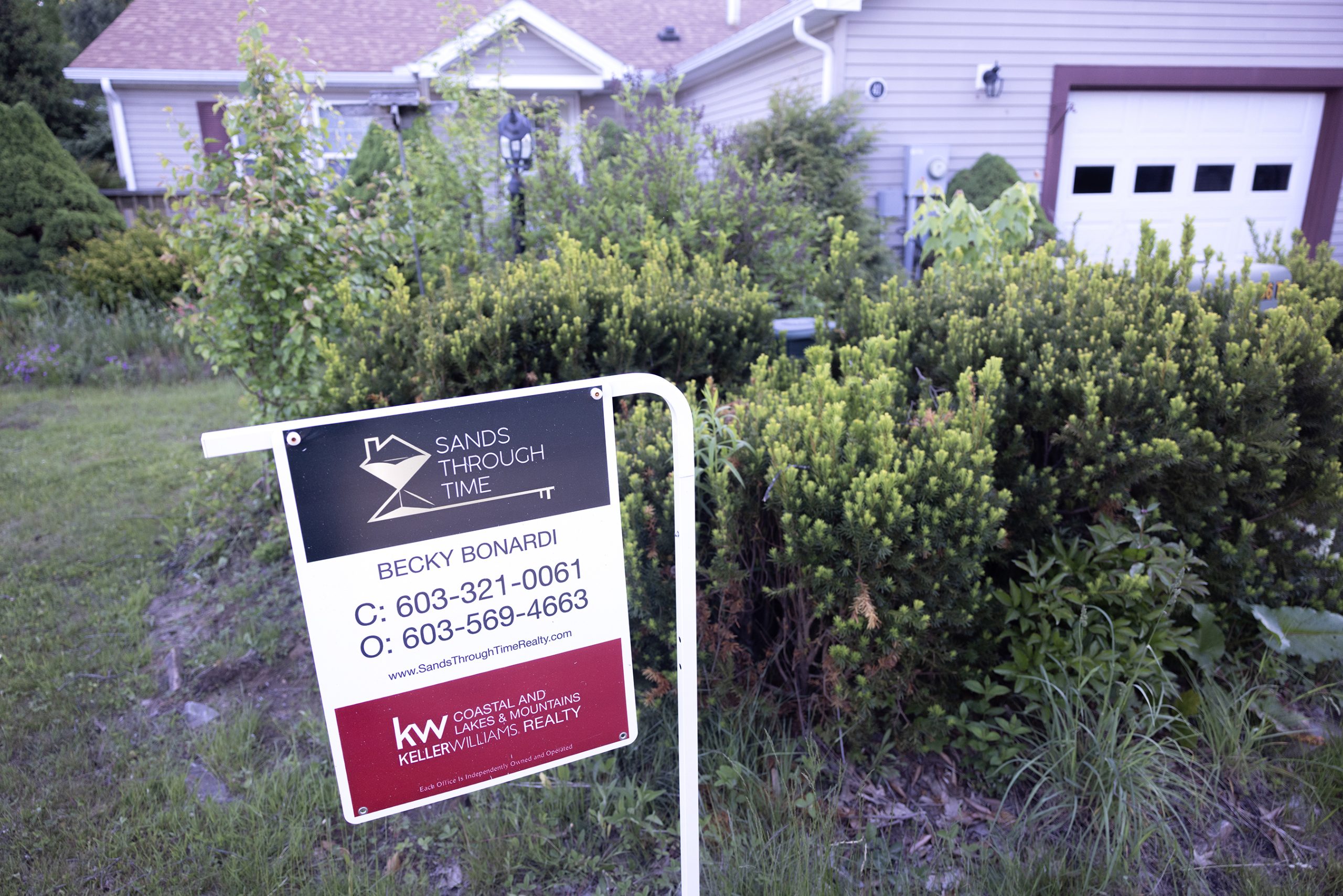 Residents of Great Brook Village protest rent hikes