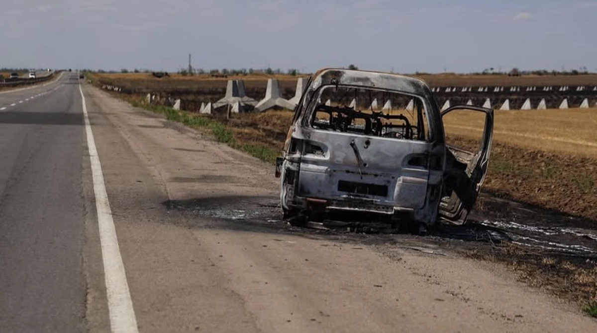 Russians attack cars and pedestrians in Kherson: nine people injured