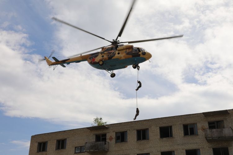 SCNS holds large-scale anti-terror exercises at school -