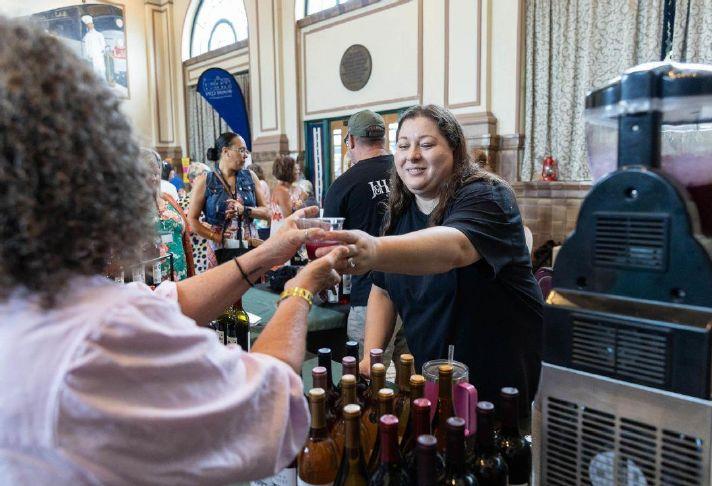 SLIDE SHOW: Eighth annual BG Wine Fest draws hundreds