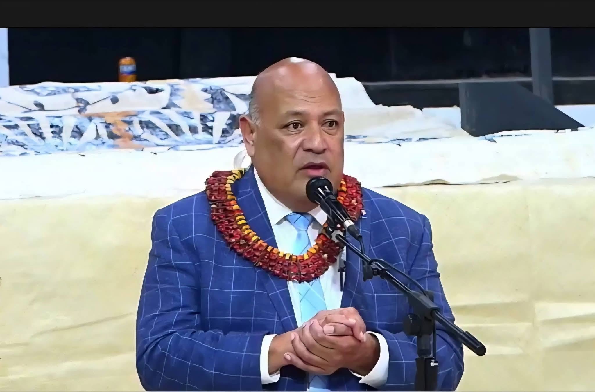 Semisi Sika bids farewell to Cabinet ahead of Tongatapu 2 by-election