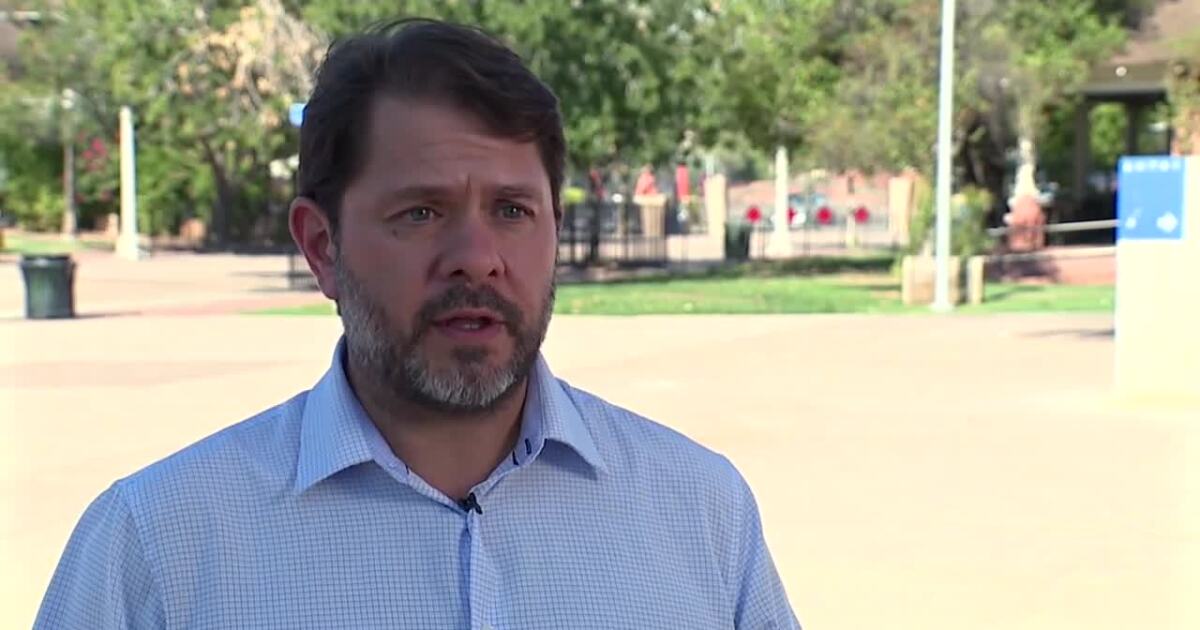 Sen. Gallego proposes parental approval for social media users under 16