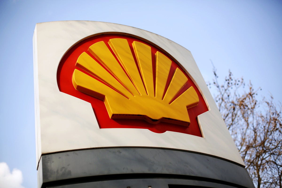 Shell sees boost from oil price spike amid Iran war, but gas production hit