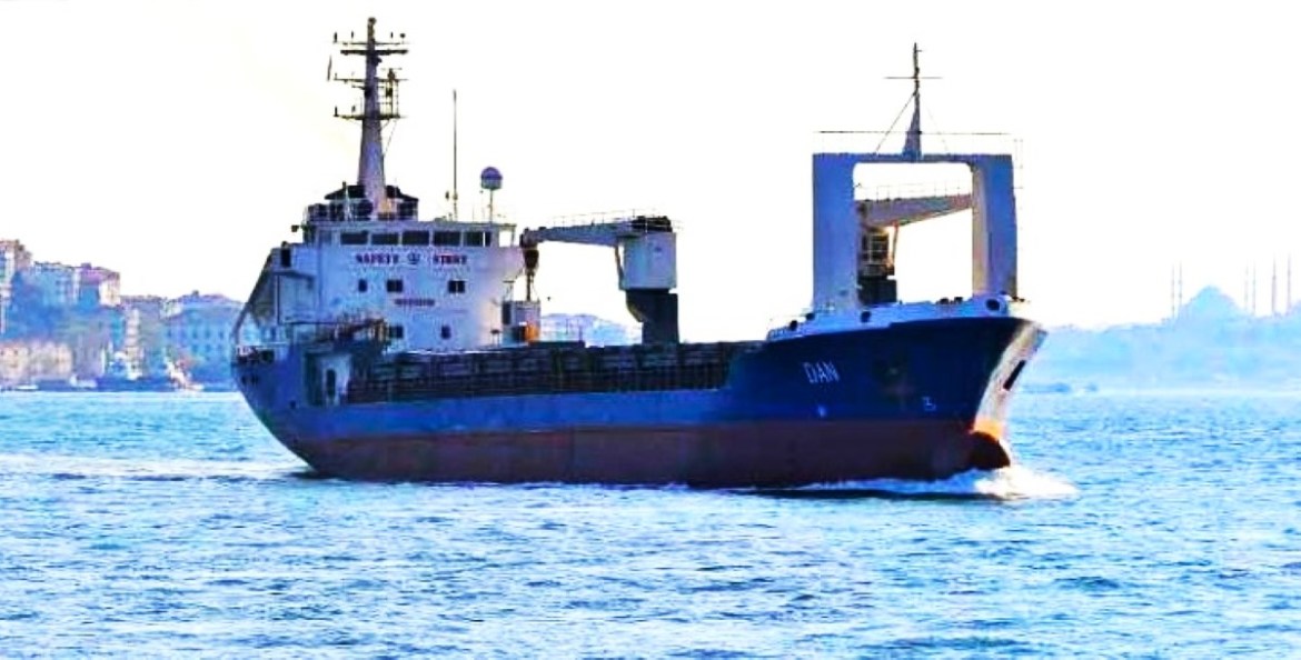 Ship bearing Tanzanian flag stuck in Mombasa Reefs for seven weeks