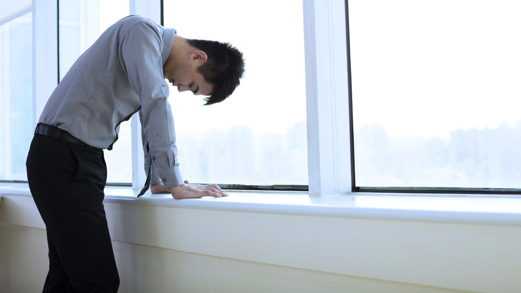 Singaporean earning S$5K regrets degree choice, wonders if S$10K salary is still realistic