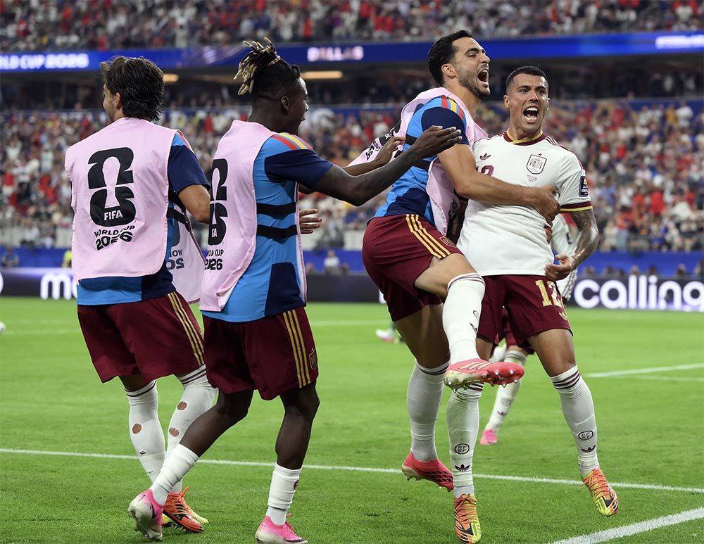 Spain Beat France 2-0 to Reach World Cup Final