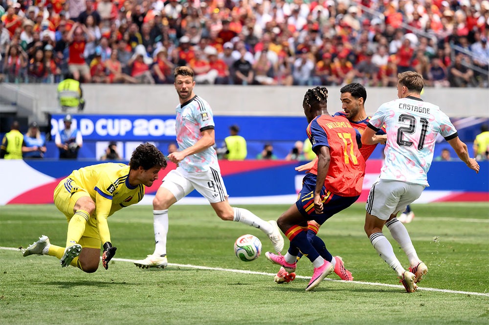 Spain Edge Belgium 2-1 to Reach World Cup Semi-Finals