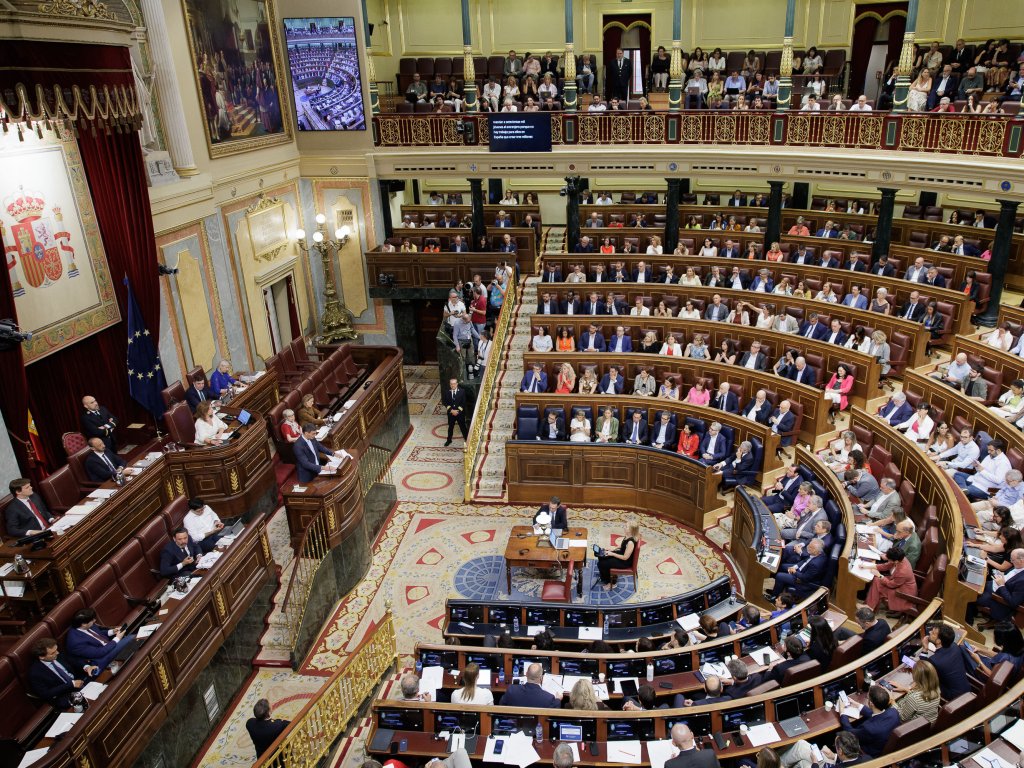 Spanish Parliament rejects government's 2027 budget plan in final session before summer recess