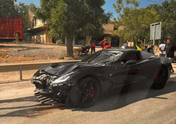Sports car crashes into motorcycle in Santiago; collision leaves two dead, including a one-year-old girl