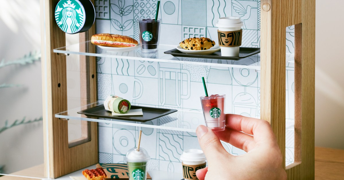 Starbucks Japan releases a miniature display rack so you can create your very own store at home