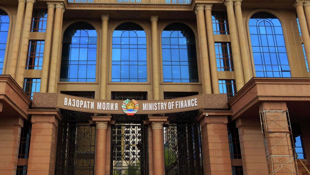 Tajikistan’s public debt falls by $100 million: who are its largest creditors?
