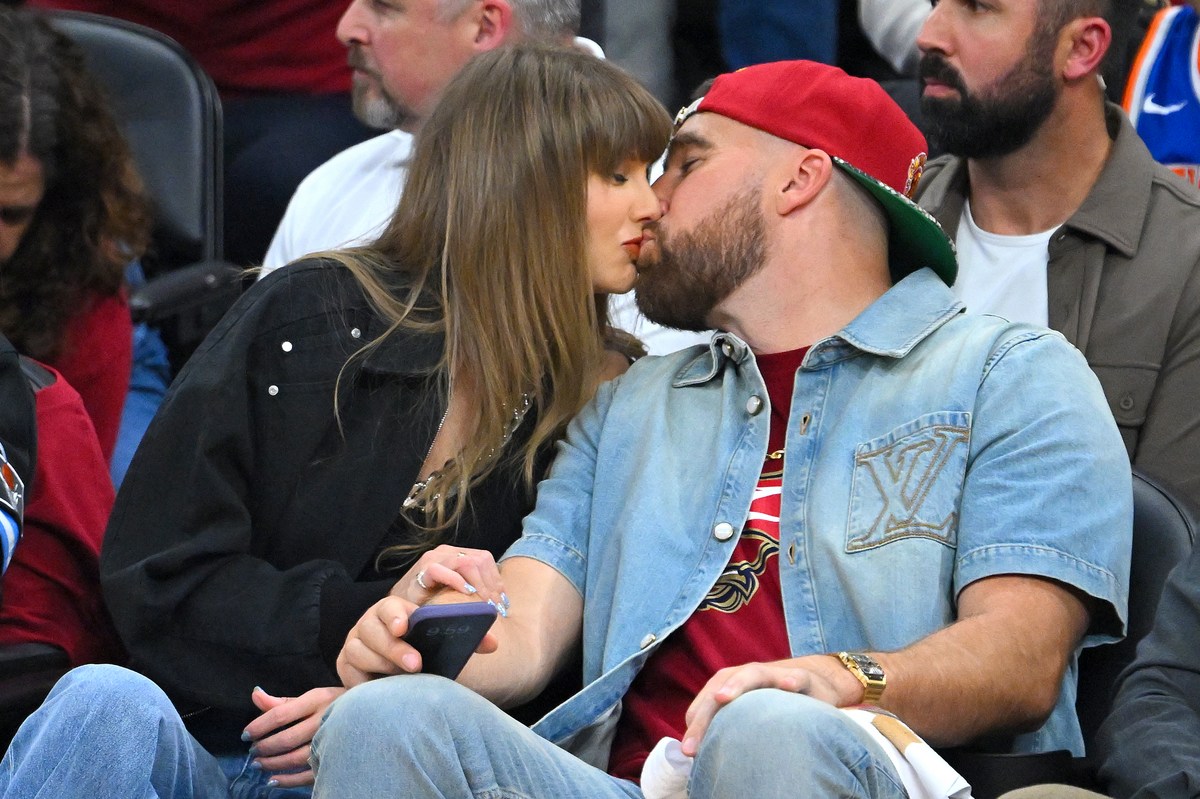 Taylor Swift and Travis Kelce Get Married in New York City