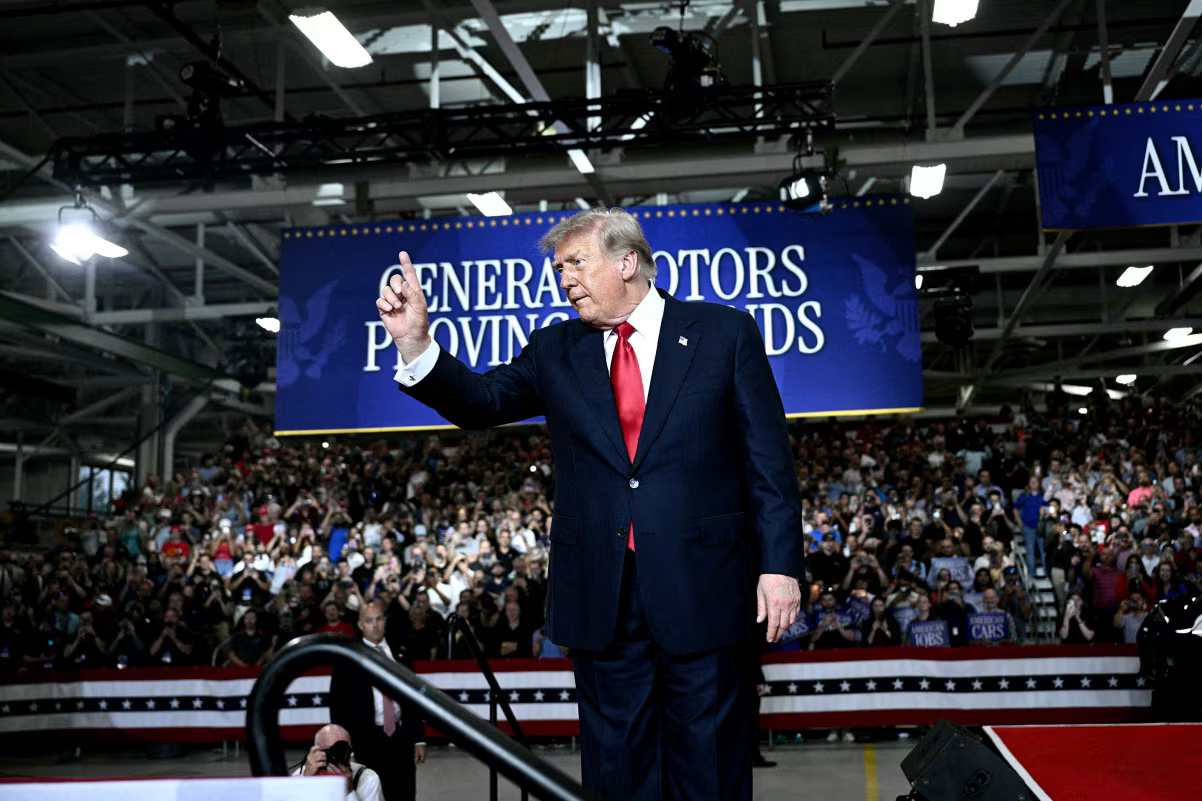 The GOP’s 2026 Trump problem, in 2 charts