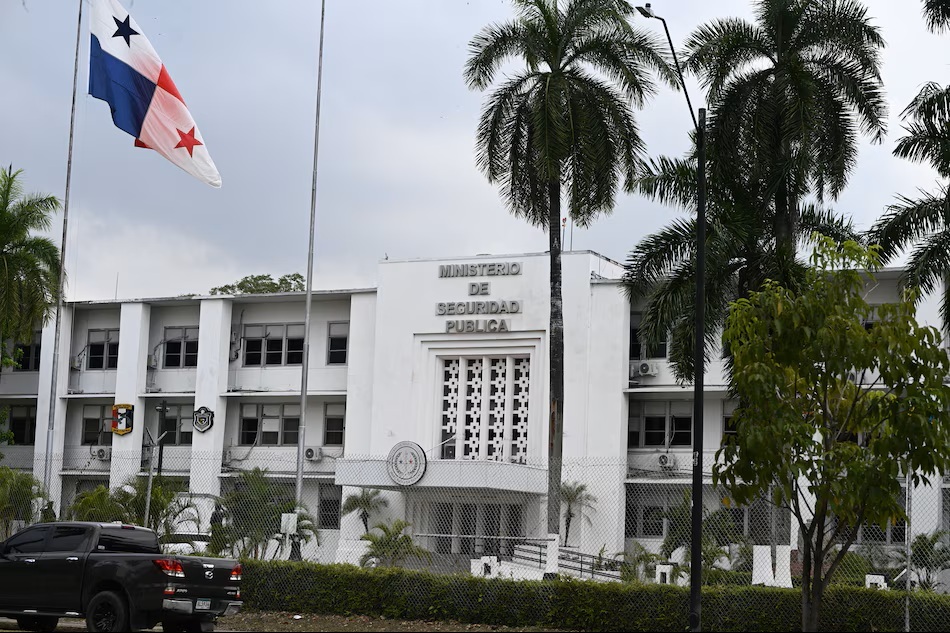 The Panama Ministry of Security Cabinet Declares 4 Multi-Million Dollar Purchases Including the 'Bodycams'