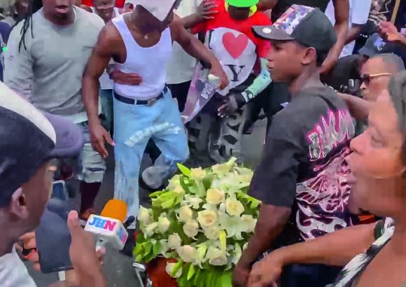 The demand for justice against the police erupts again in the streets.