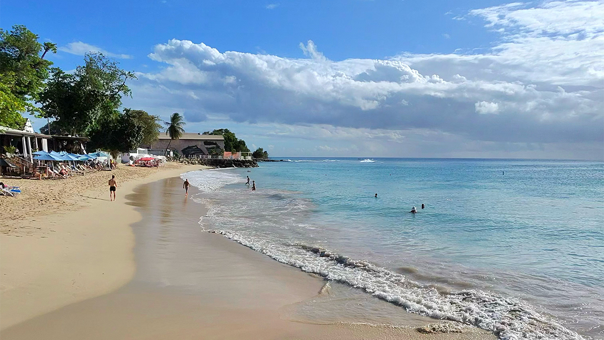 beach towns in the summer