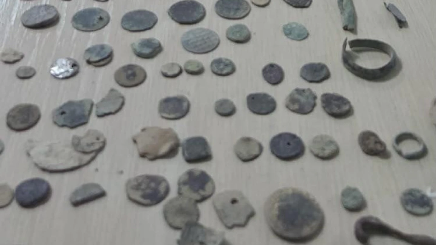 Thousands of ancient artifacts recovered in Judea and Samaria looting case - Israel & Jewish News