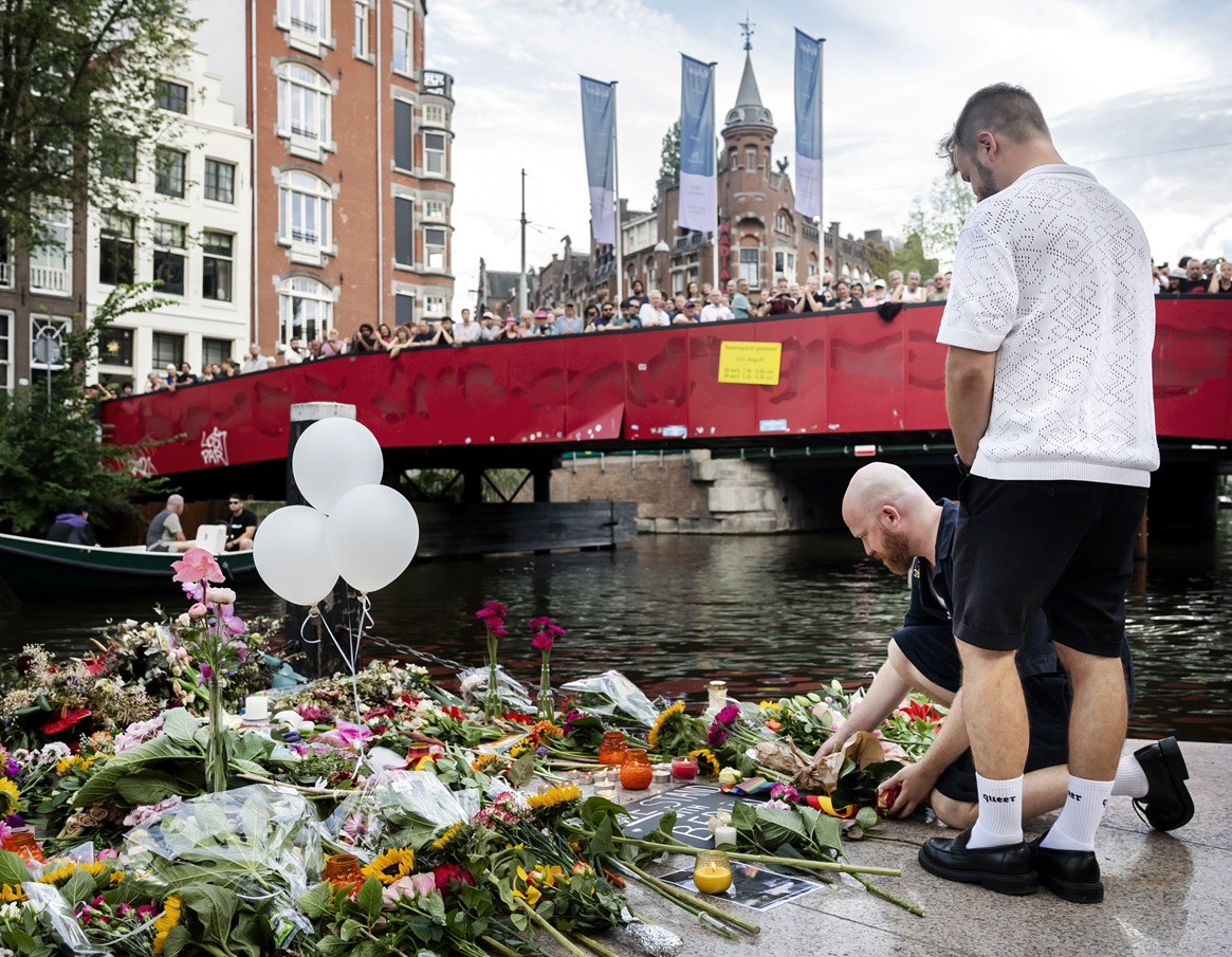Thousands remember victims of Berlin Pride attack in Amsterdam